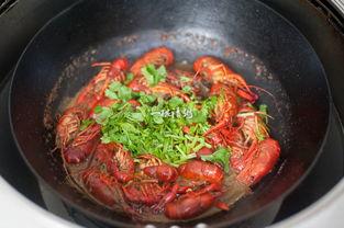 爆料麻辣小龙虾视频播放,网友直呼过瘾！  第1张